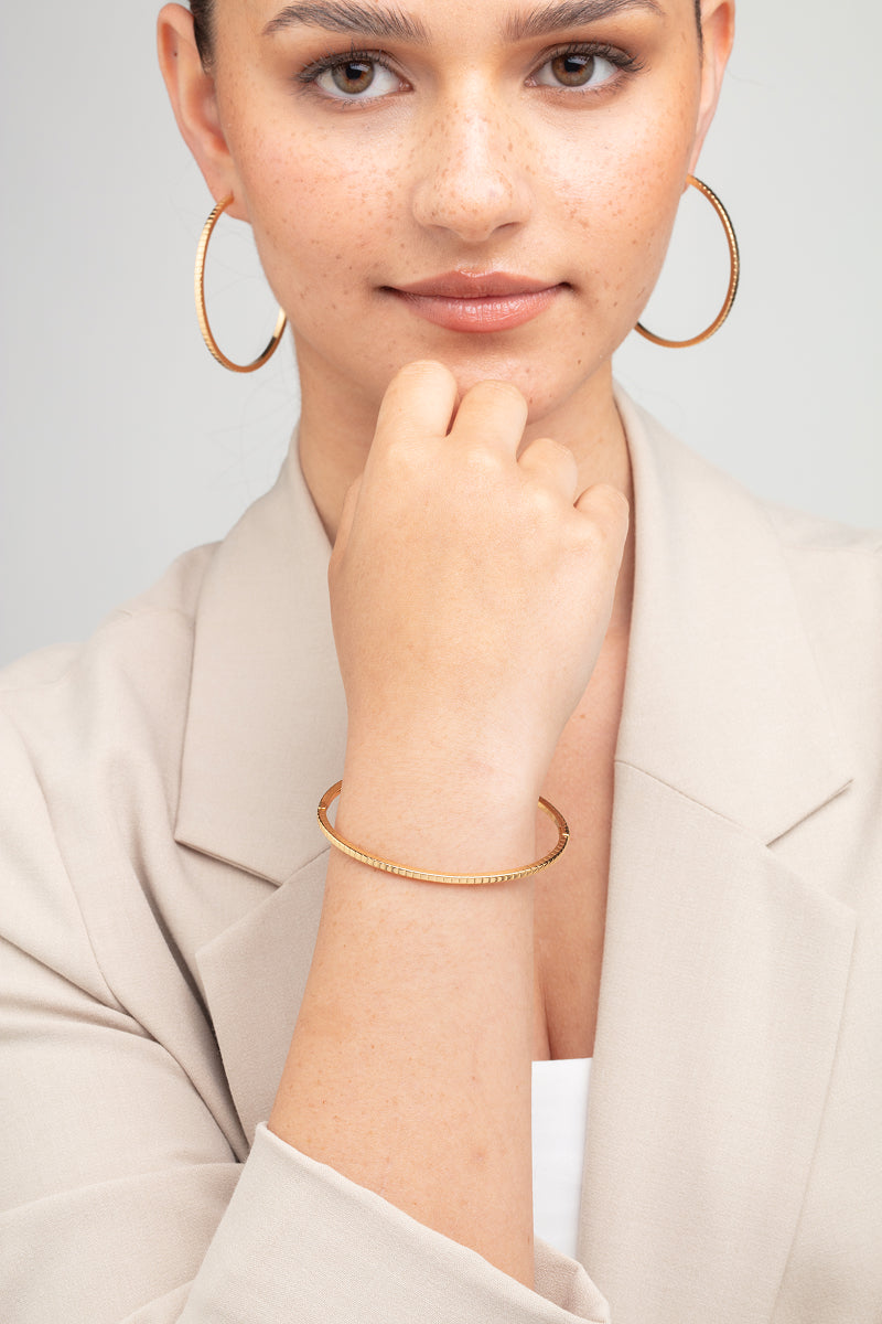 Should You Wear Gold or Silver? Here’s How to Tell Which Jewellery Suits You Best