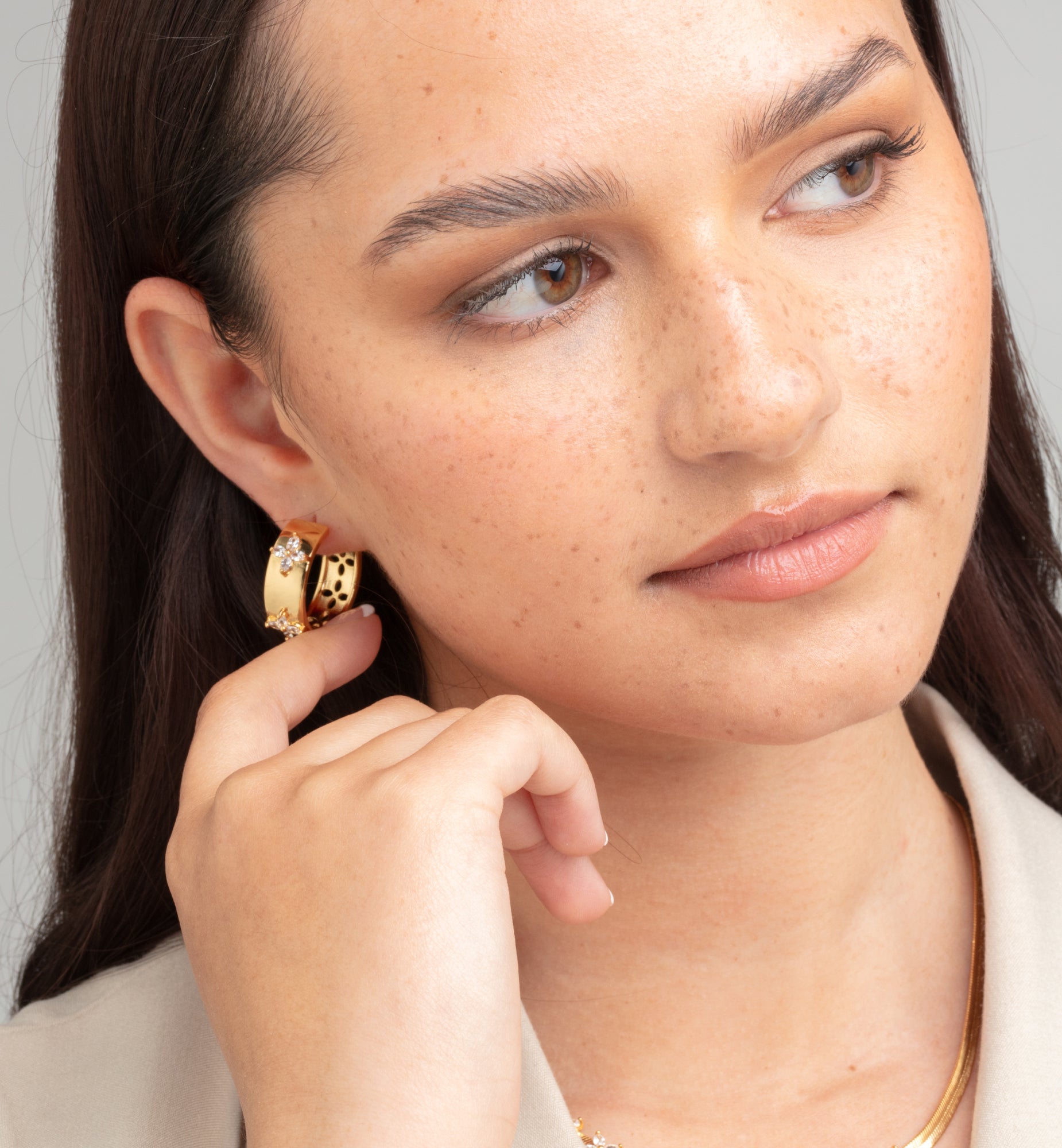 Kinmokusei Gold Floral Hoops