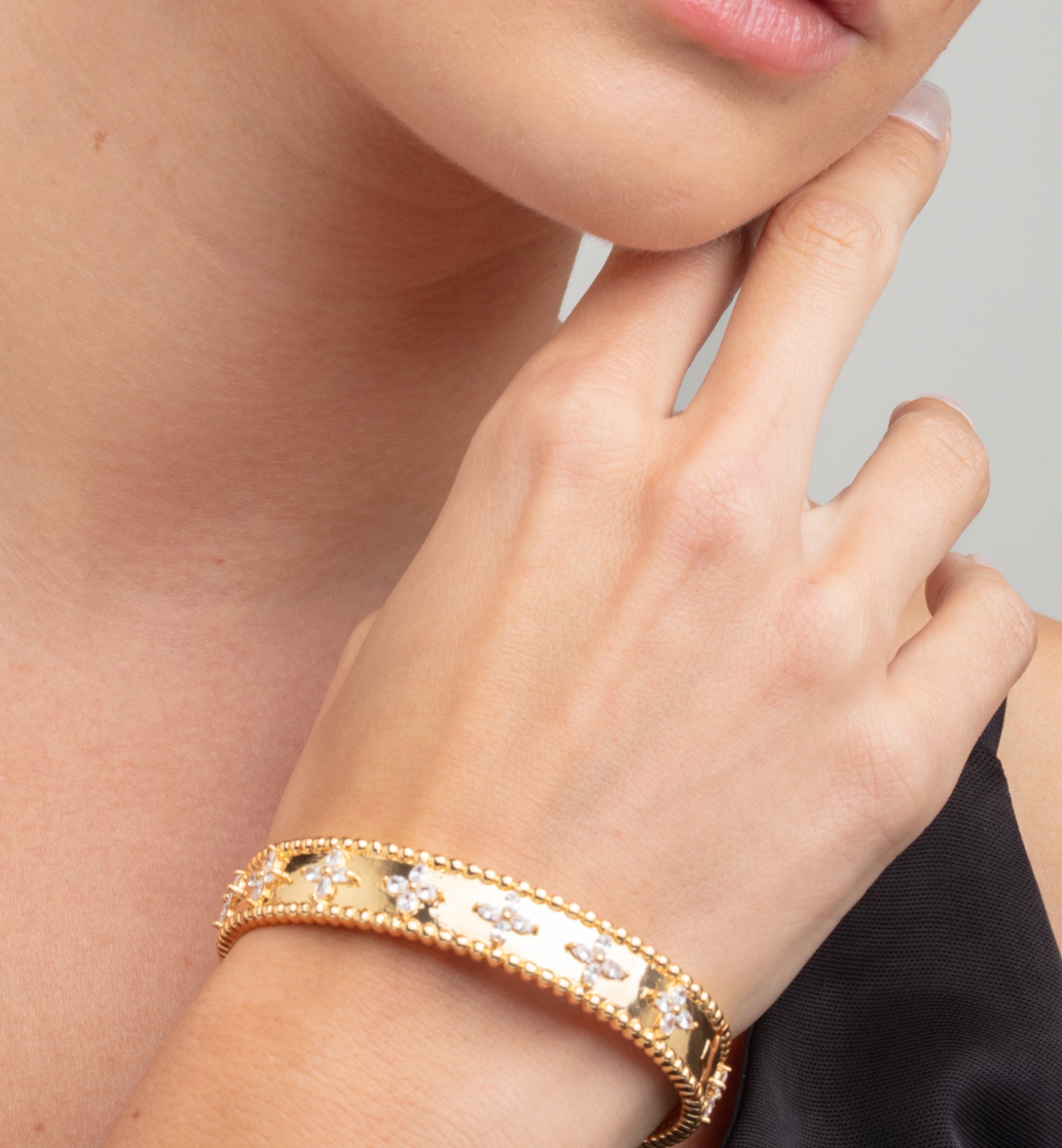 Kinmokusei Gold Flower Beaded Bangle
