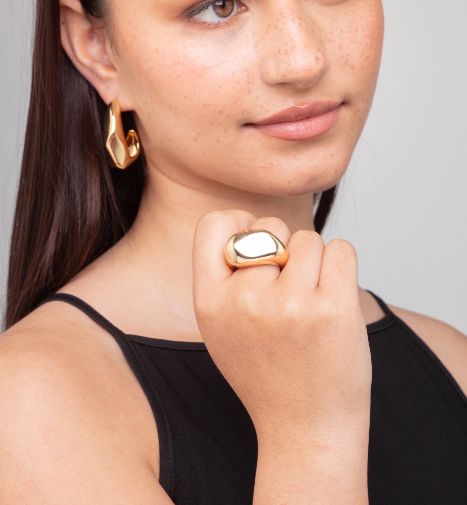 Nami Gold Hammered Ring