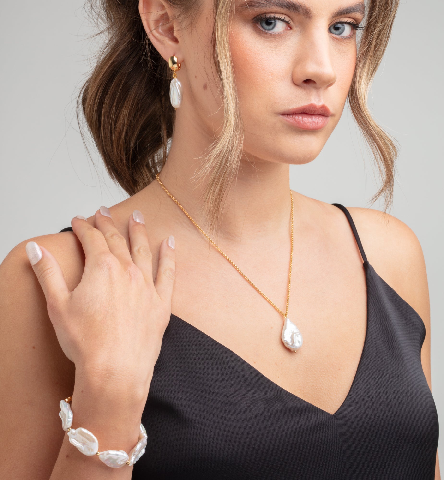 Shinju Gold Baroque Pearl Pendant