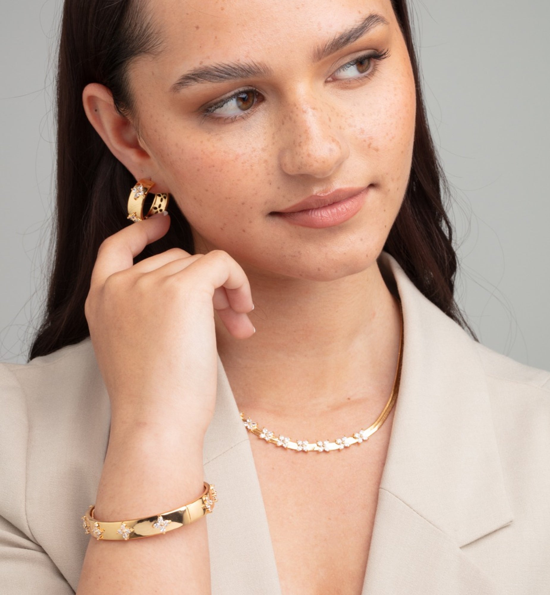 Kinmokusei Gold Chain Floral Necklace
