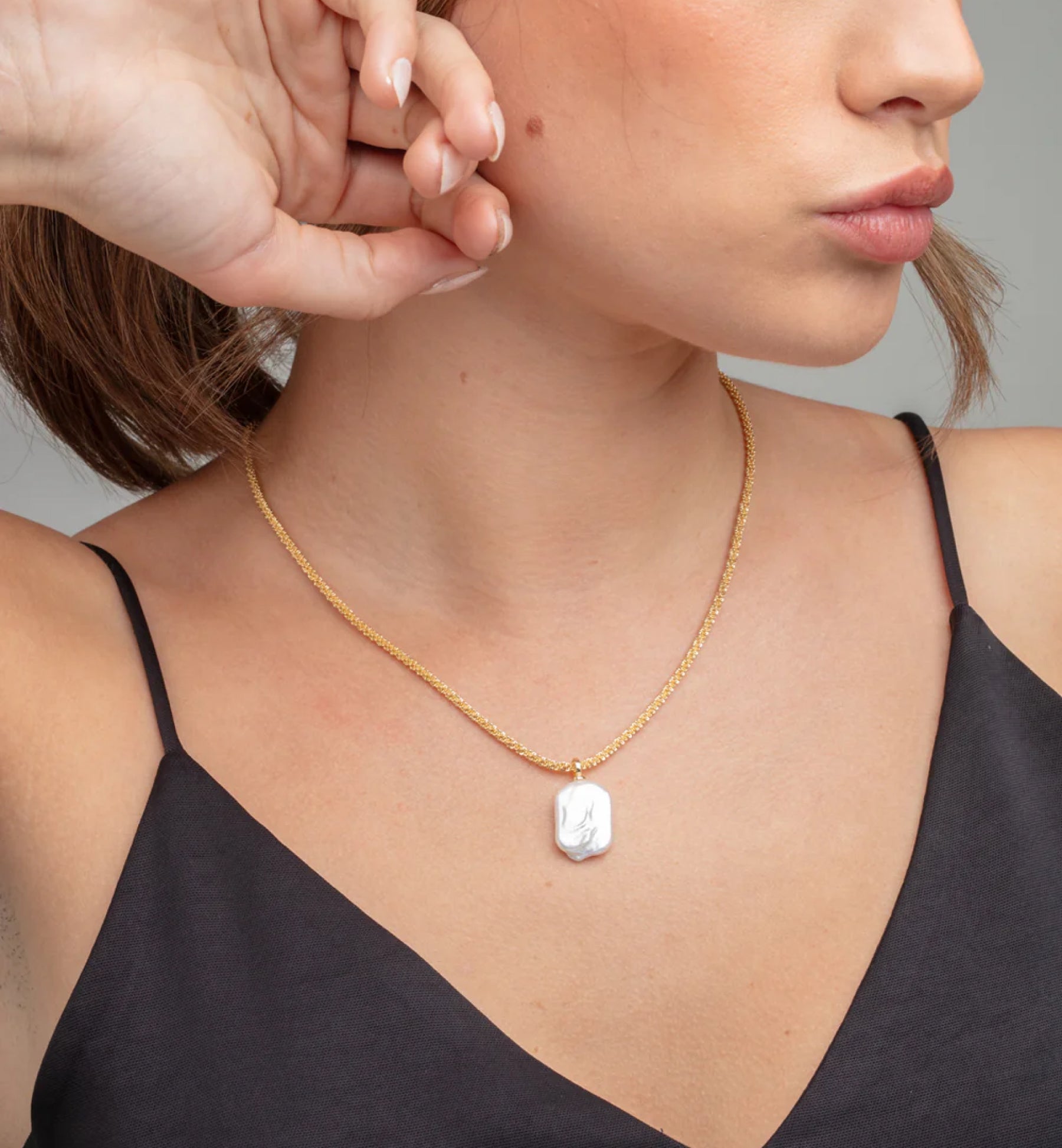 Shinju Gold Square Pearl Necklace