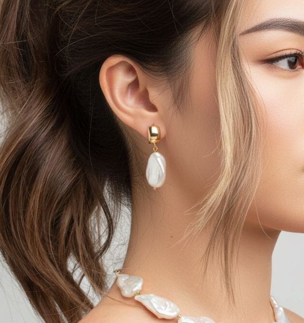 women_wearing_baroque_pearl_18k_gold_plated