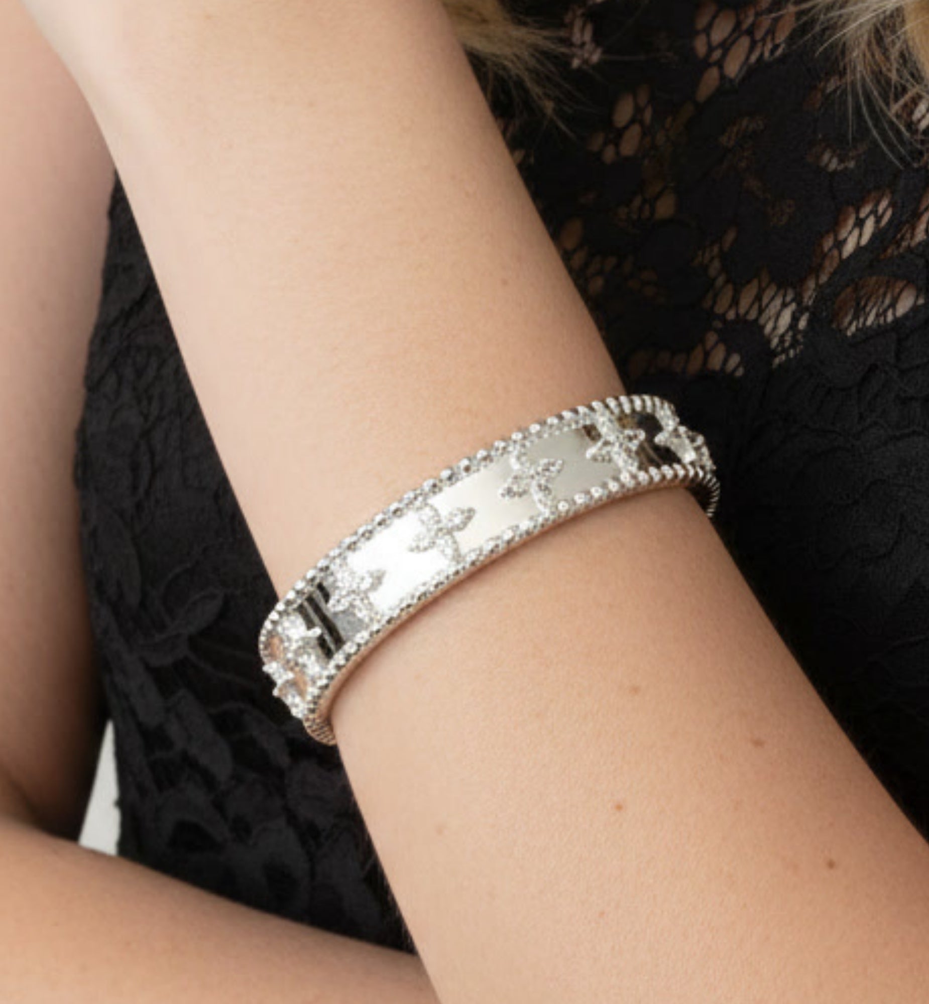 Kinmokusei Silver Bead Floral Bangle