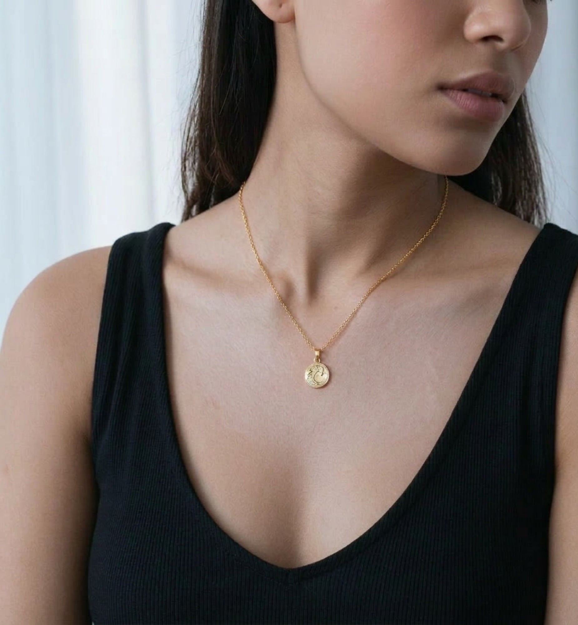 Nami Gold Wave Pendant