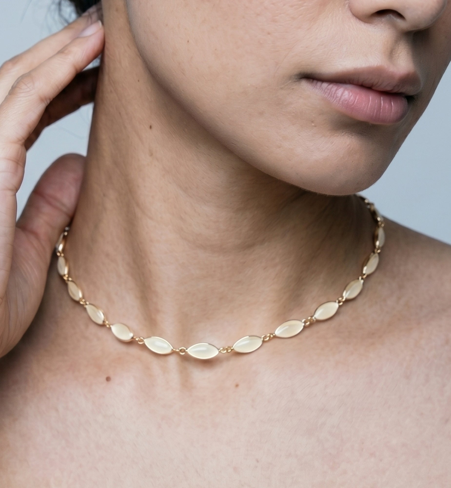 Nekomeishi Cream Cats Eye Necklace