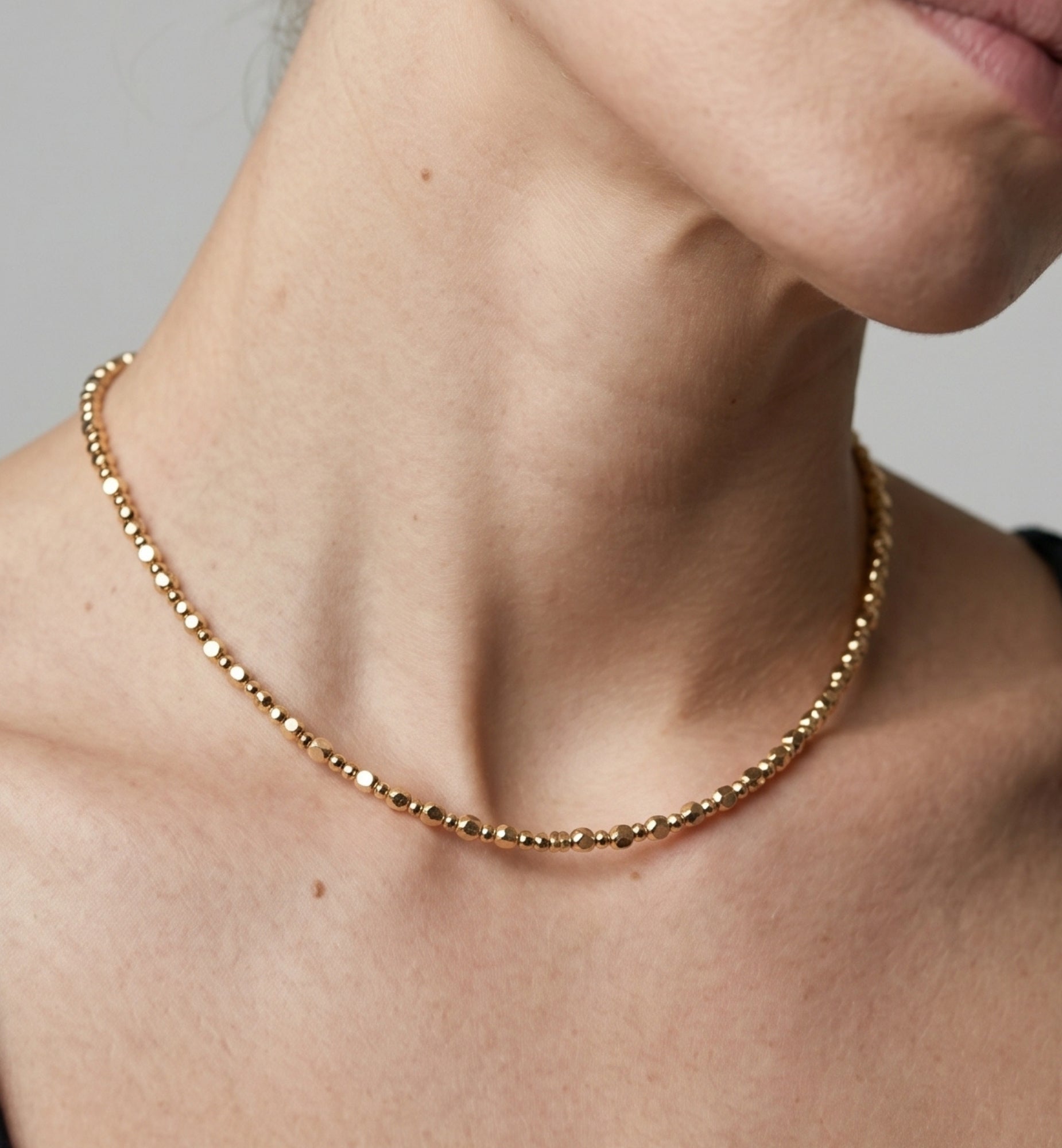 Shikaku Gold Small Bead Necklace
