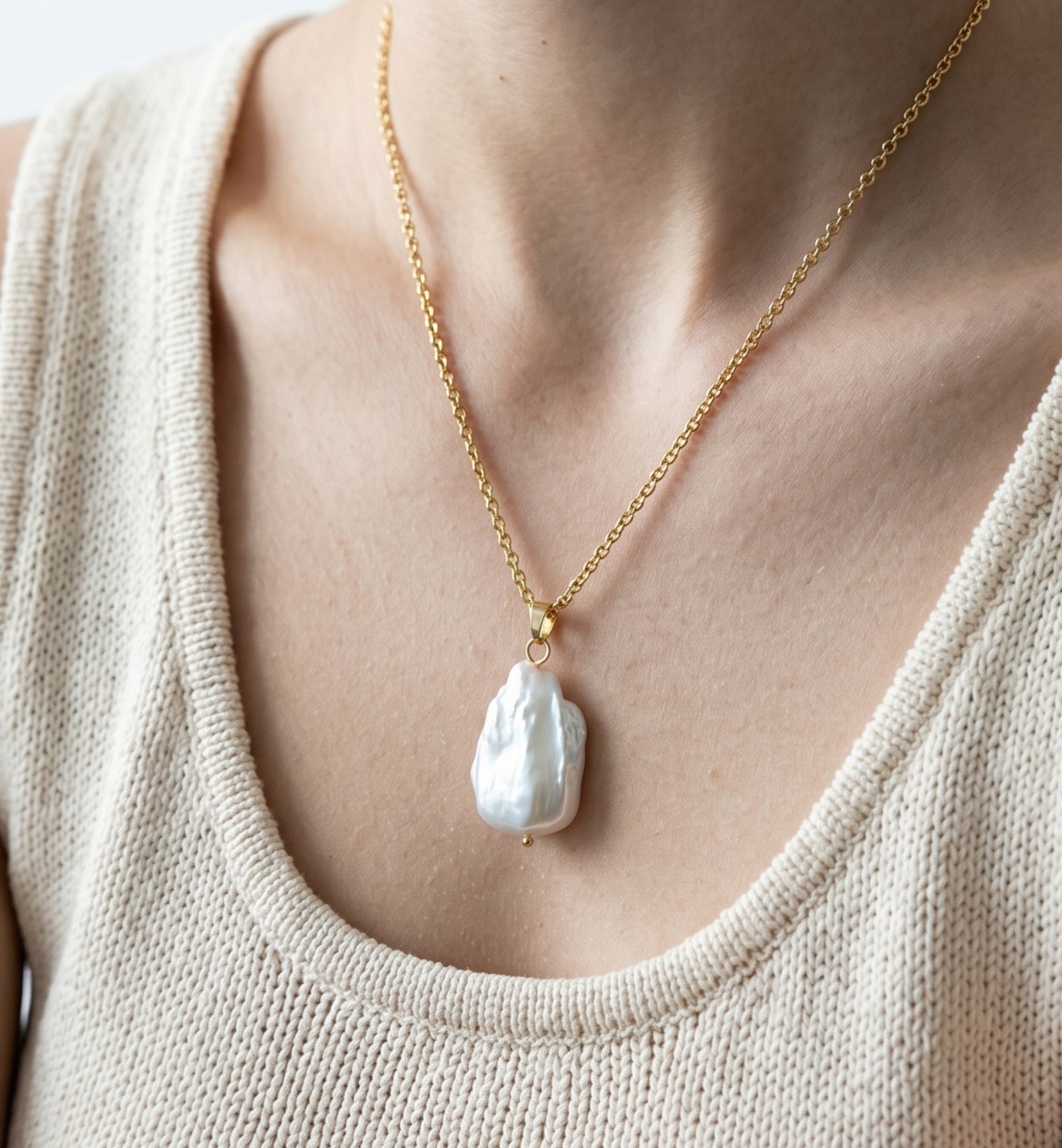 Shinju Gold Baroque Pearl Pendant