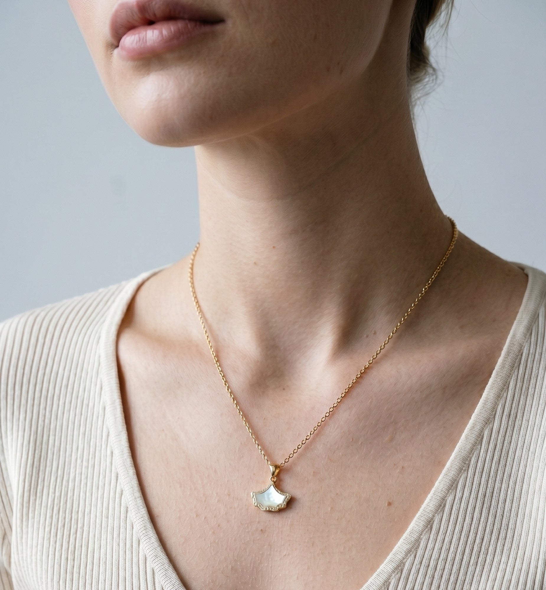 Gingko Gold Pendant Necklace