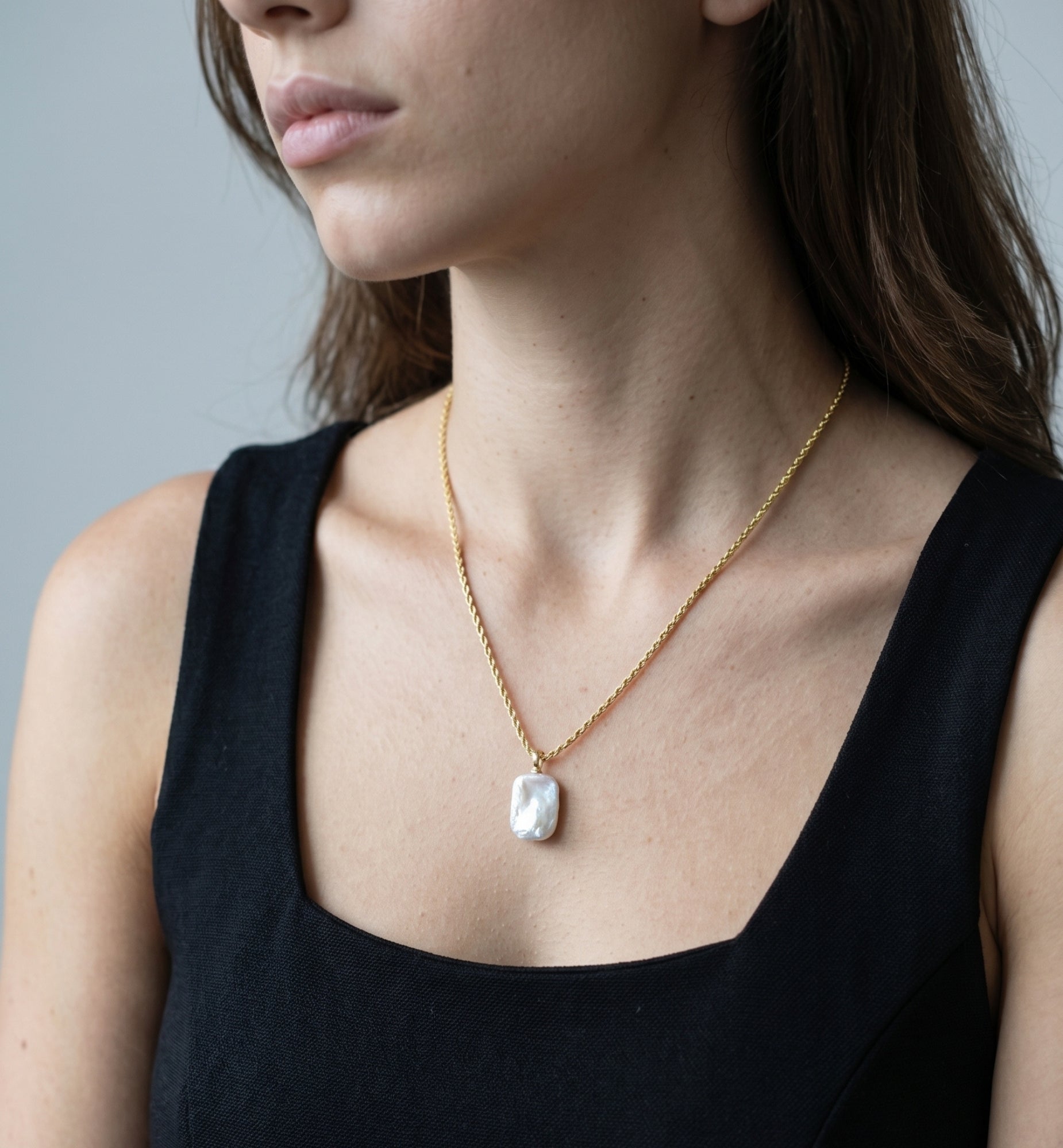 Shinju Gold Square Necklace