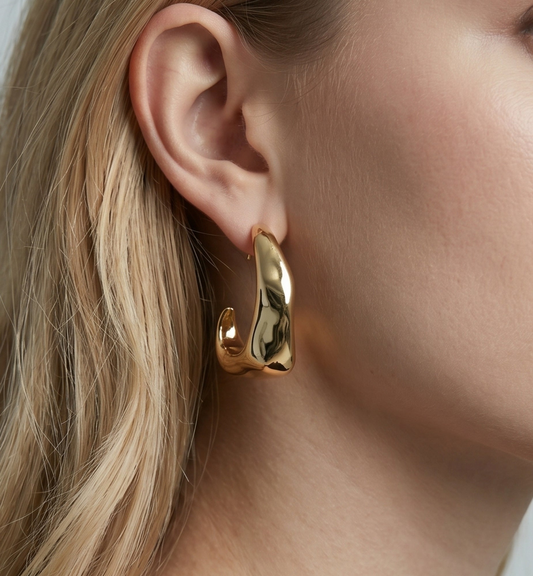 Nami Gold Hammered Earrings