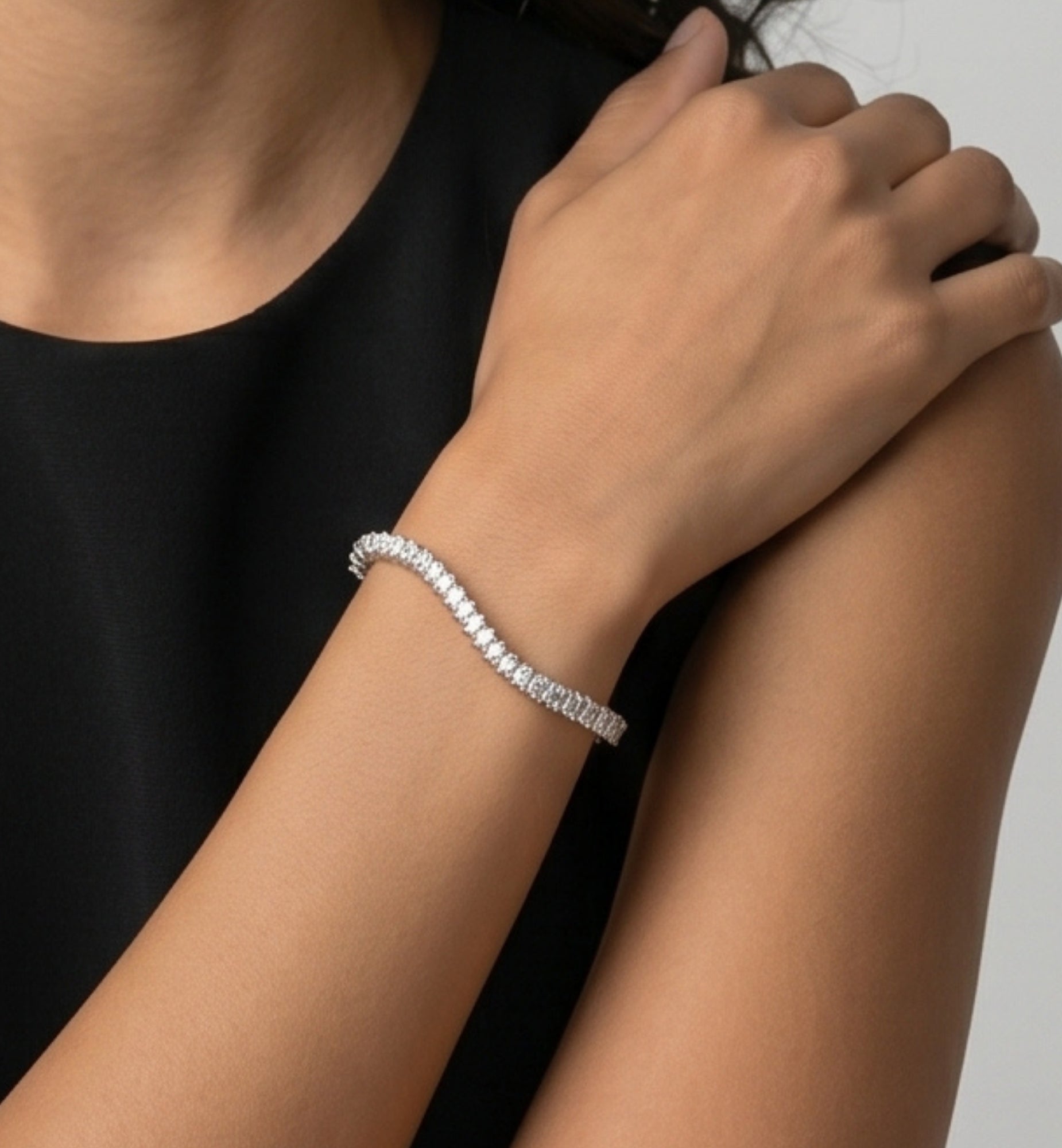 Nami Silver Stone Wave Bangle