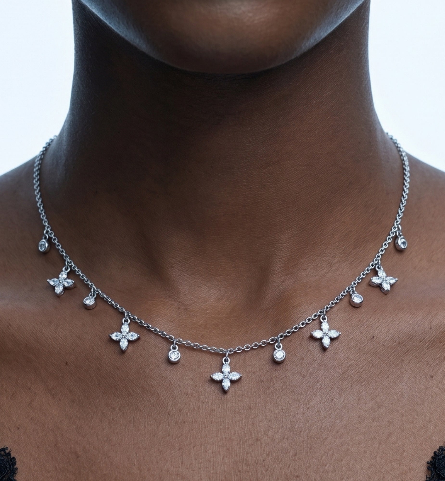 Kinmokusei Silver Floral Necklace