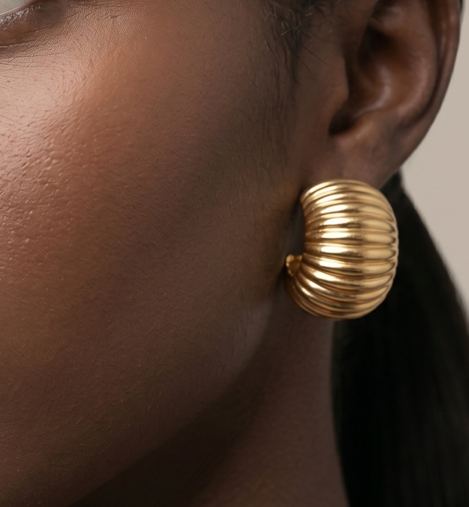 Nami Gold Wave Arc Oversized Studs