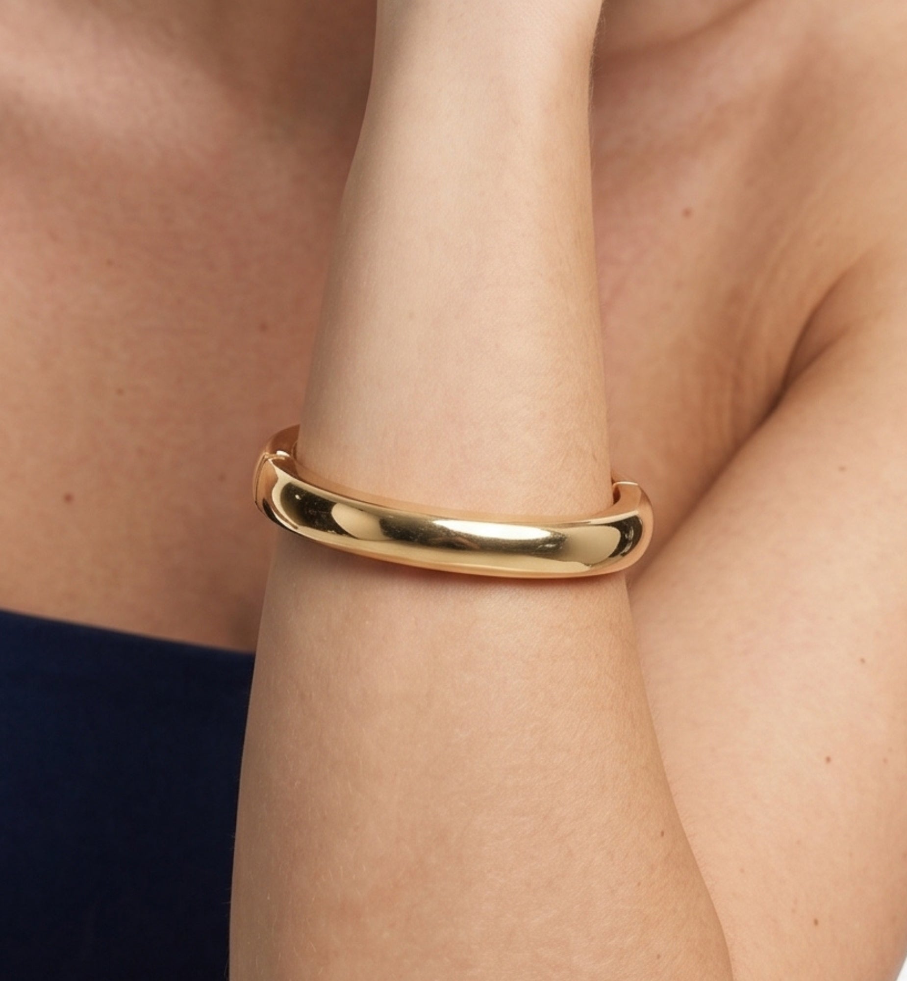 Kin Gold Plain Bangle