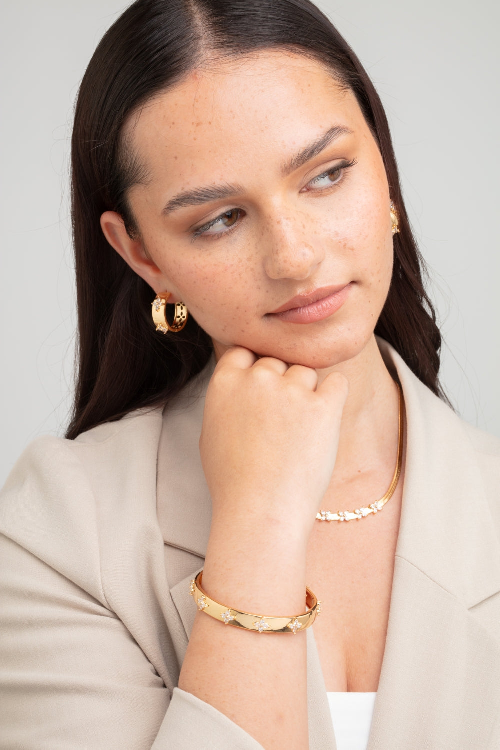 Kinmokusei Gold Bead Floral Bangle