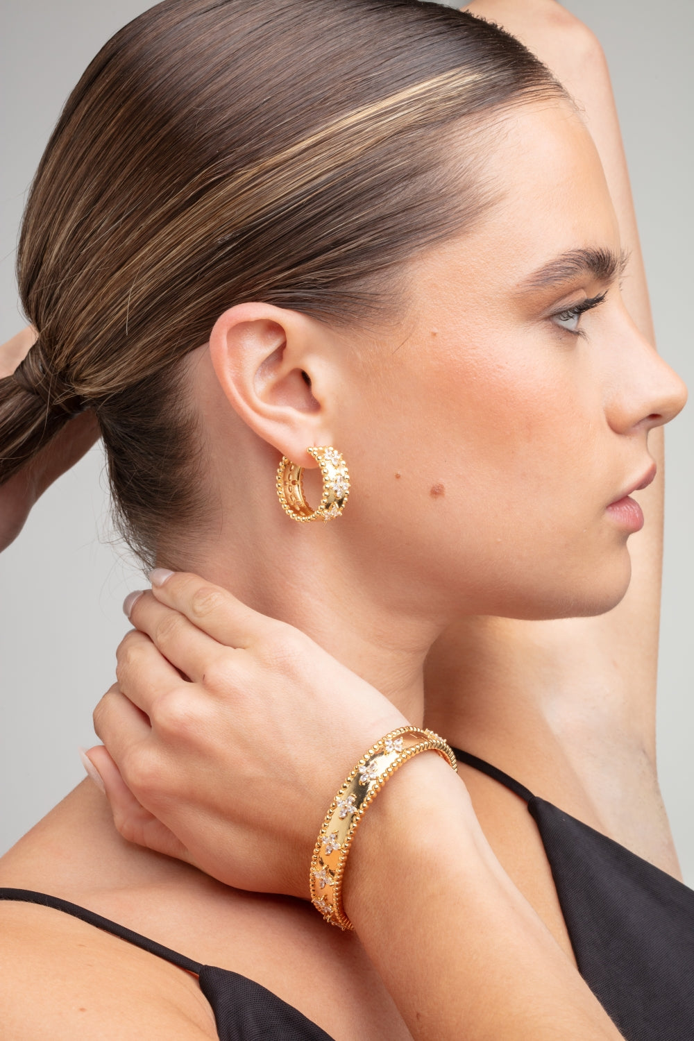 Kinmokusei Gold Bead Floral Earrings