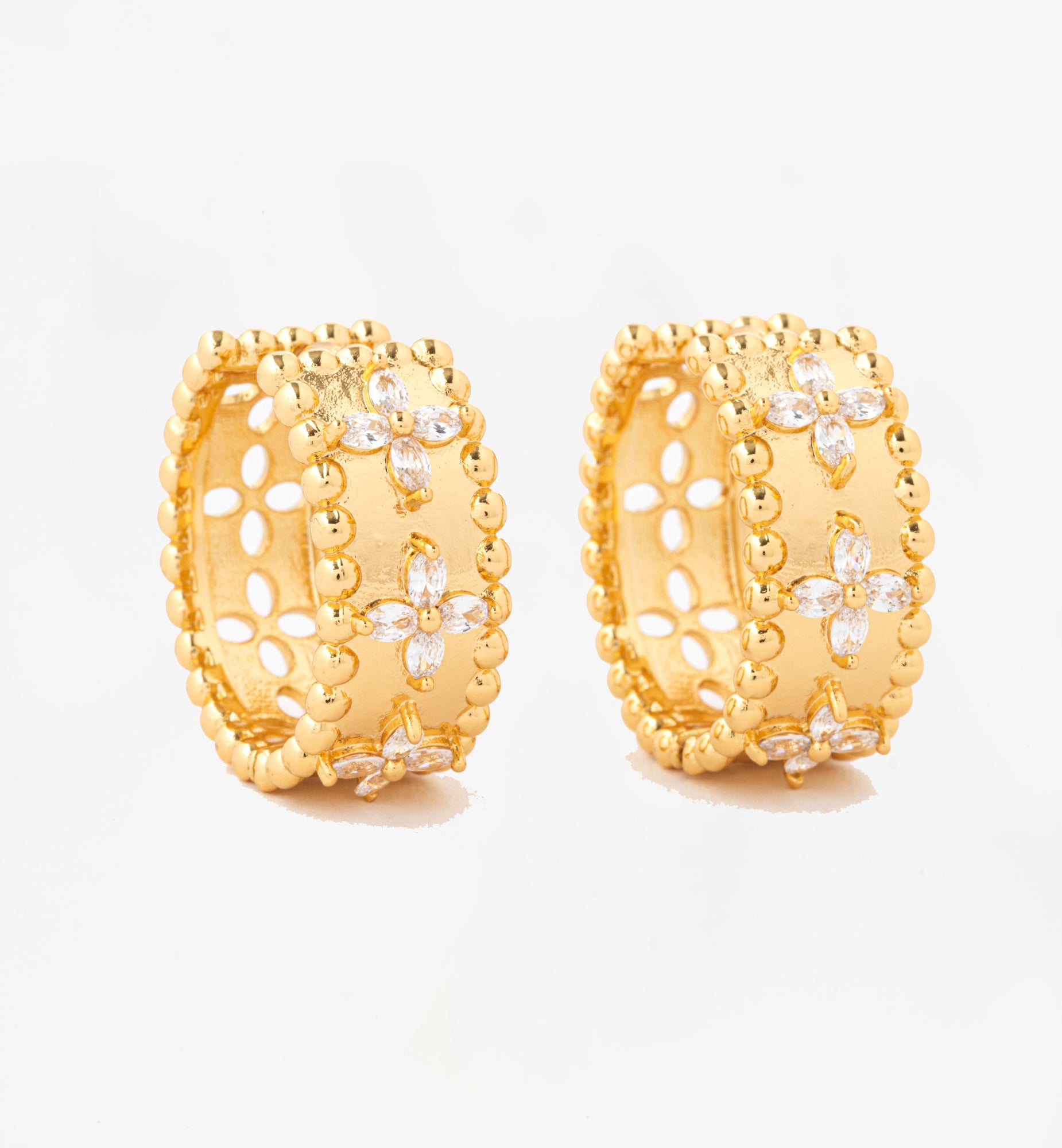 Kinmokusei Gold Bead Floral Earrings
