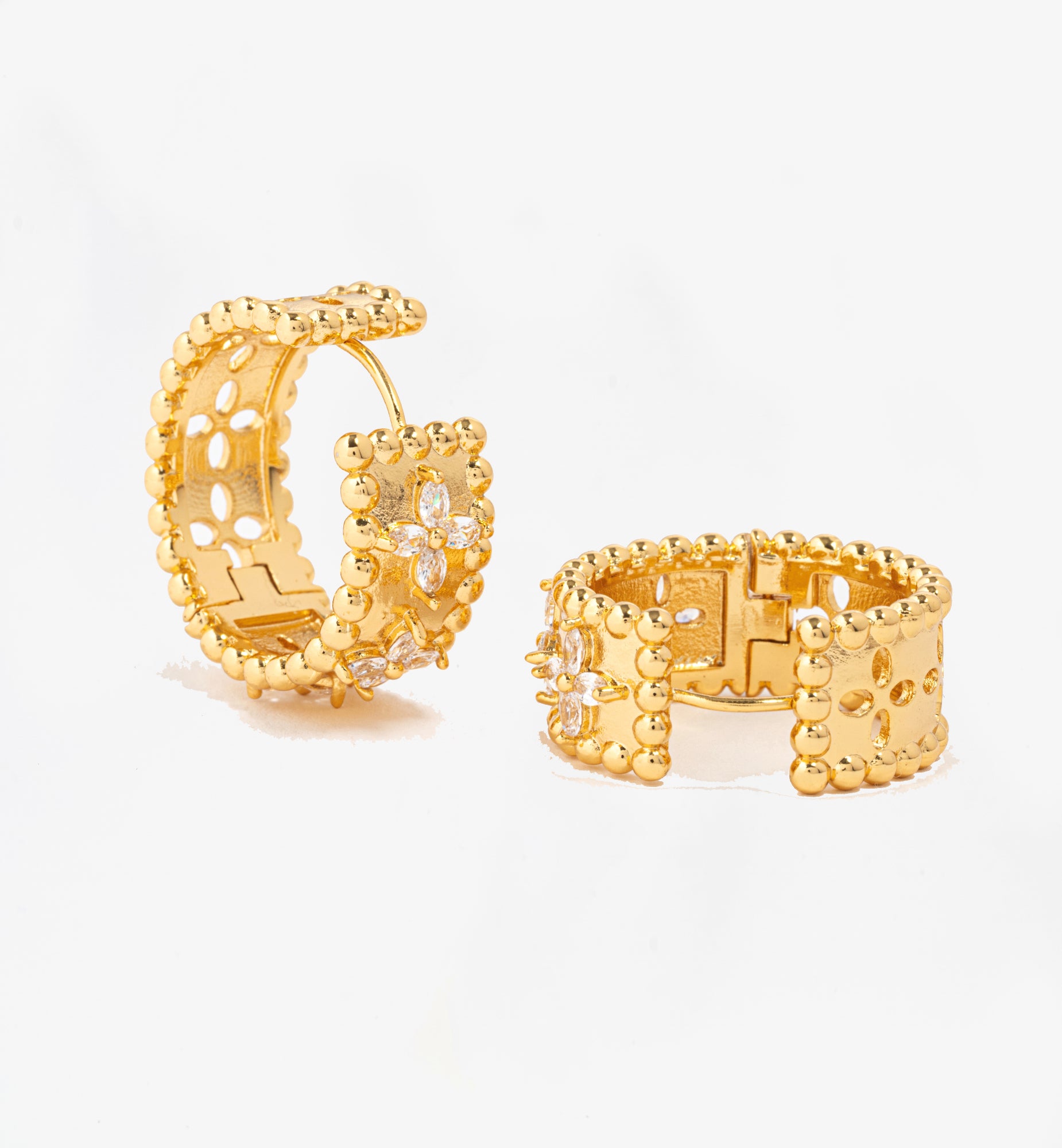 Kinmokusei Gold Bead Floral Earrings
