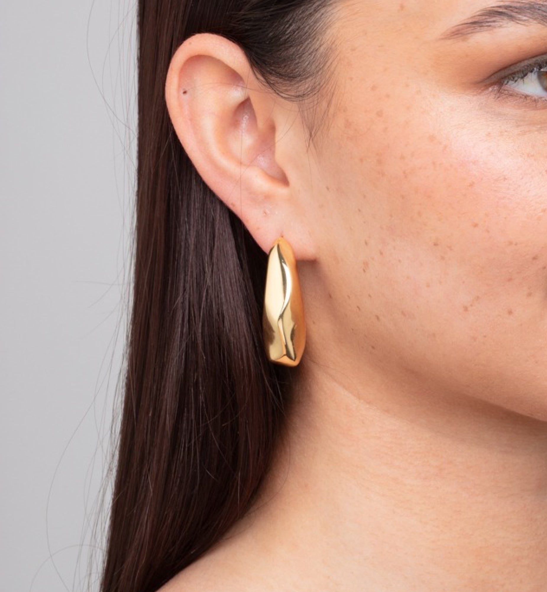 Nami Gold Hammered Earrings 18K Gold Plated  18K Gold Plated by Uchi & Soto Jewellery